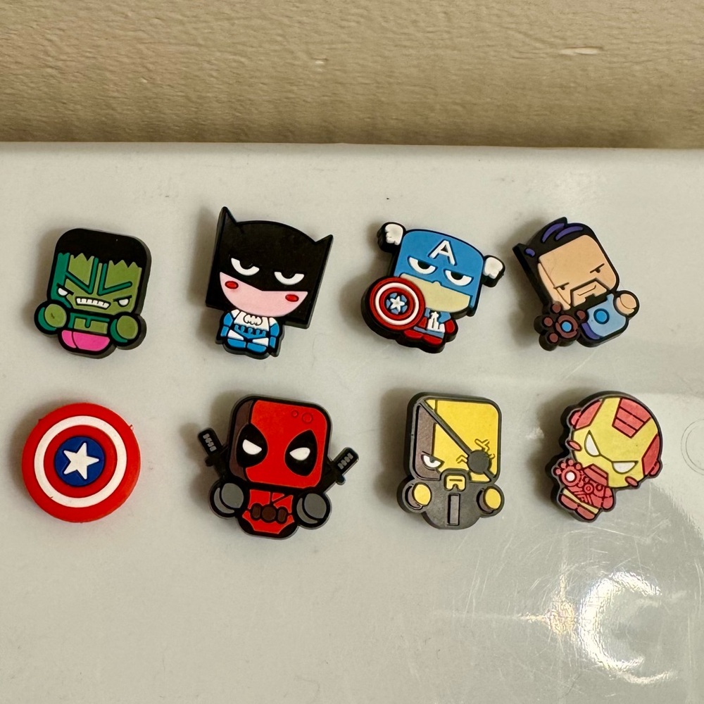 Lot of 8 Marvel Super Hero Ironman, Hulk, Deadpool & more Crocs Shoe Charms-NEW